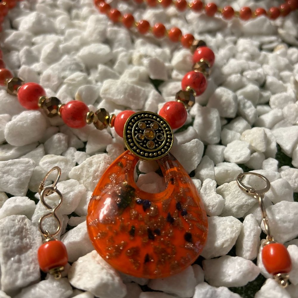HANDMADE HANDCRAFTED ORANGE, GOLD, BLACK NECKLACE & EARRINF SET